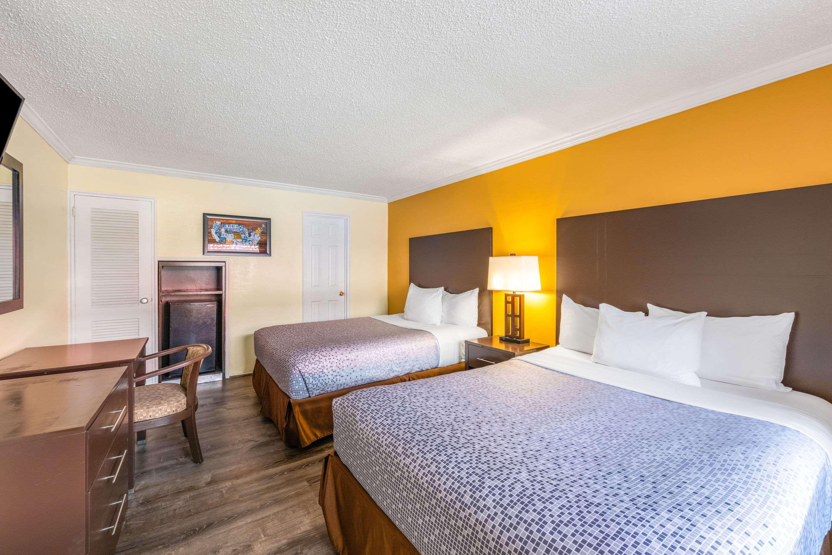 Econo Lodge Beach And Boardwalk Atlantic City Exteriör bild